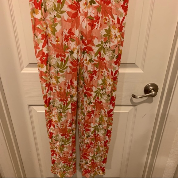 Timing Floral Patterned Garment - Picture 4 of 6